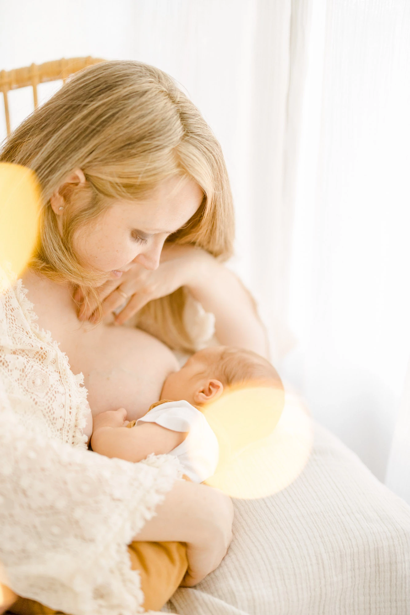 enfant bonheur amour beige gris